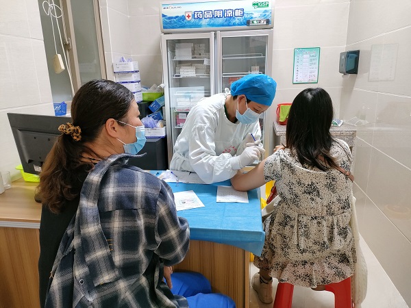 郁南縣有序開展新冠病毒疫苗加強(qiáng)免疫接種工作（稿）.jpg