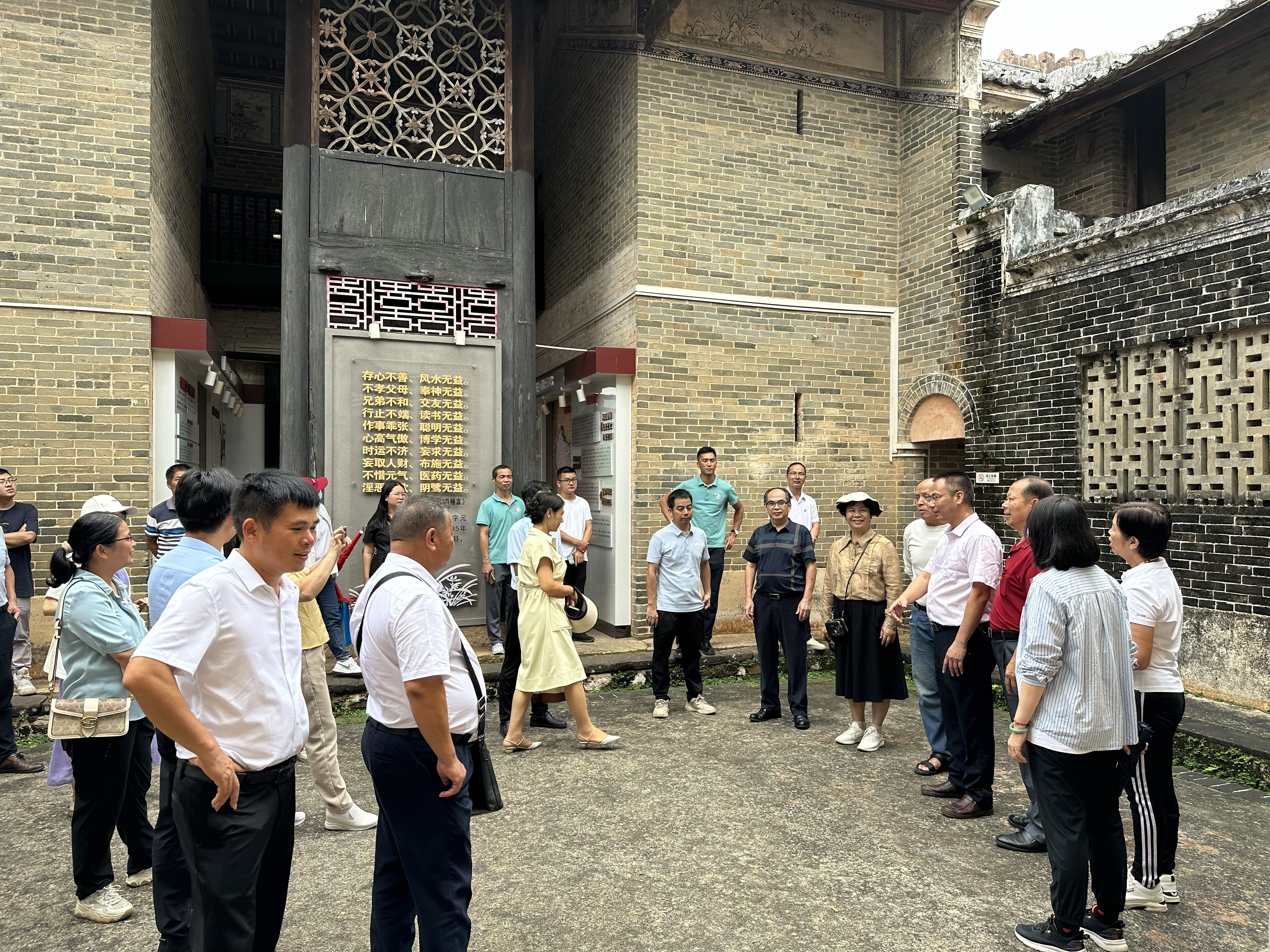 自動(dòng)轉(zhuǎn)存圖片